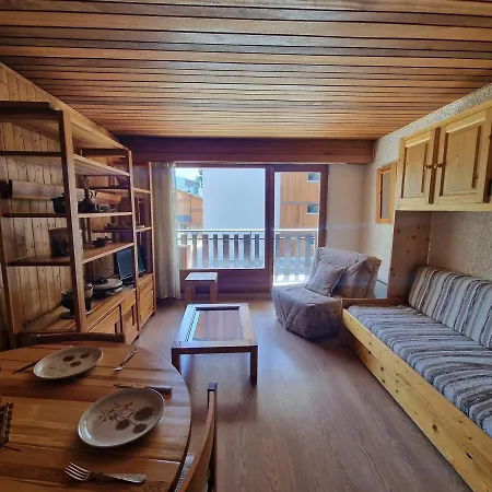 4 Pers Au Pied Des Pistes Avec Balcon Sud Apartment
