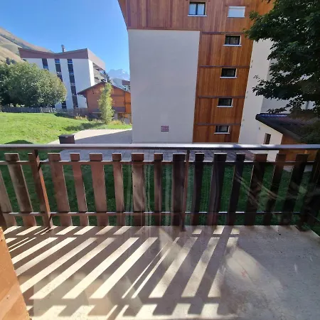 Apartment 4 Pers Au Pied Des Pistes Avec Balcon Sud Les Deux Alpes